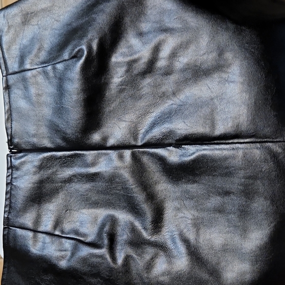 Faux Skirt Sz ( M ) - Picture 2 of 5